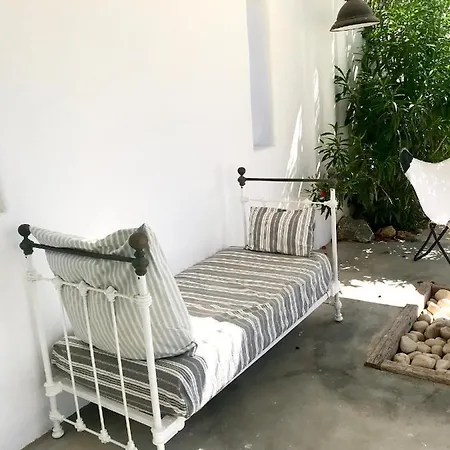 Theia - Selene: Charming Beachside In Koufonissi Apartment *